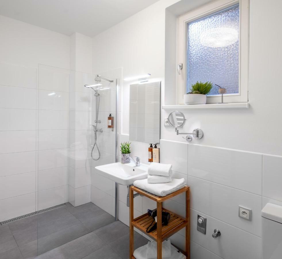 City Leaf Apartments Прага Екстериор снимка
