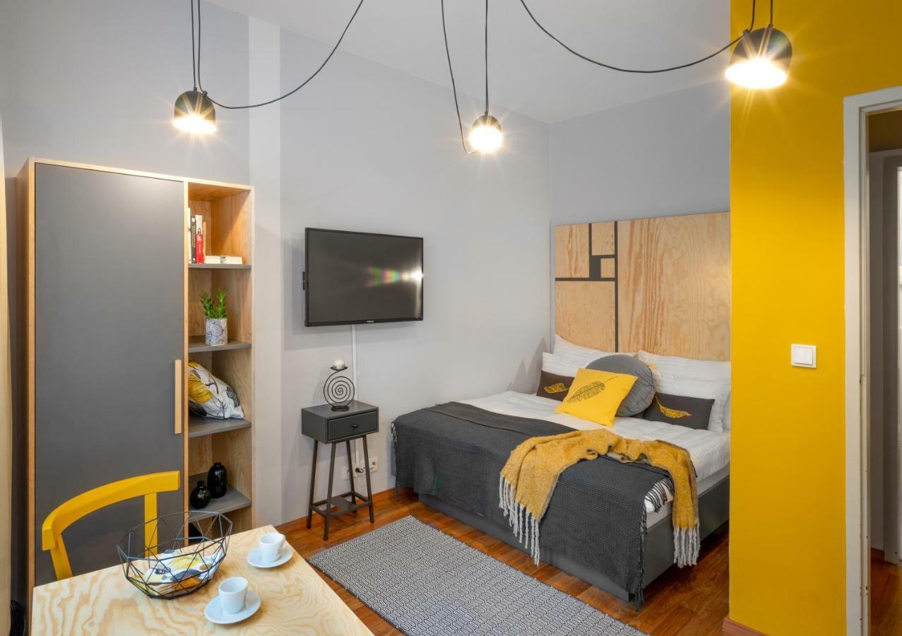 City Leaf Apartments Прага Екстериор снимка